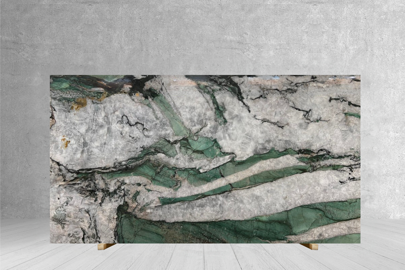 CRISTALLO TIFFANY POLISHED SLAB 3/4 130 x 77