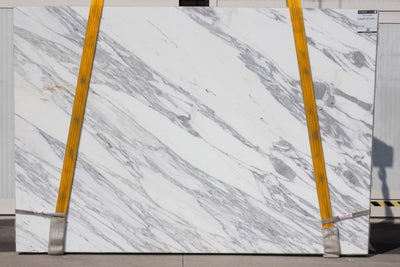 MARBLE CALACATTA A SUPER POLISHED SLAB 3/4 113 x 78