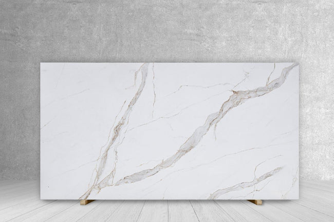 CALACATTA SUPREME TECH 3/4 FV POLISHED SLAB 125 x 63