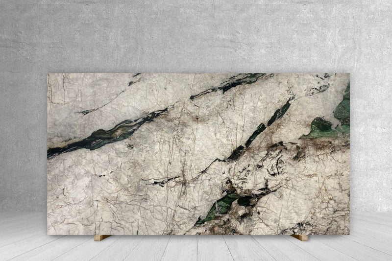 CRISTALLO FUCHSITE POLISHED SLAB 3/4 136 x 78