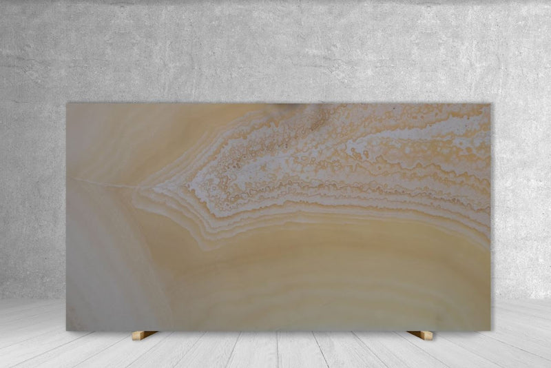 ONYX ALABASTRO POLISHED SLAB 3/4 109 x 54