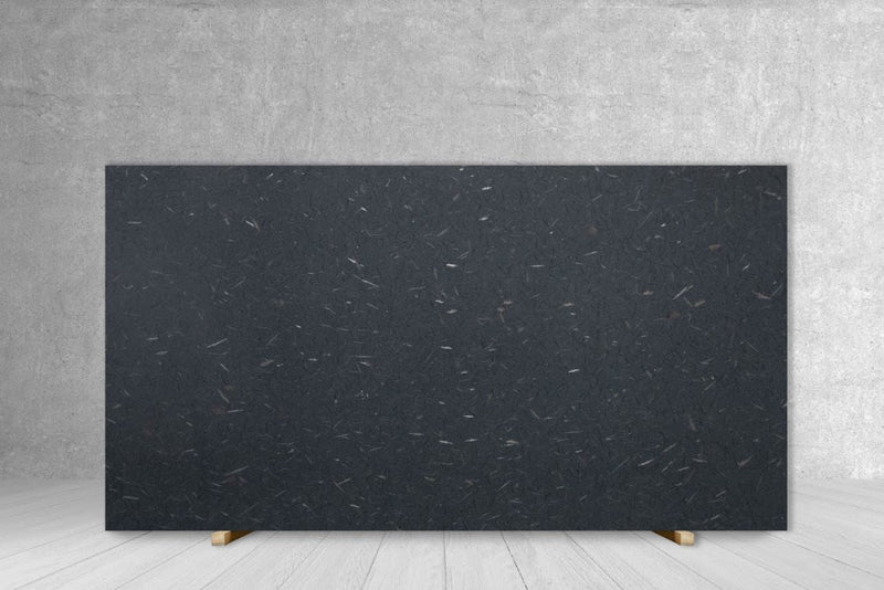 GRANITE BLACK ICE LEATHER SLAB 3/4 109 x 74