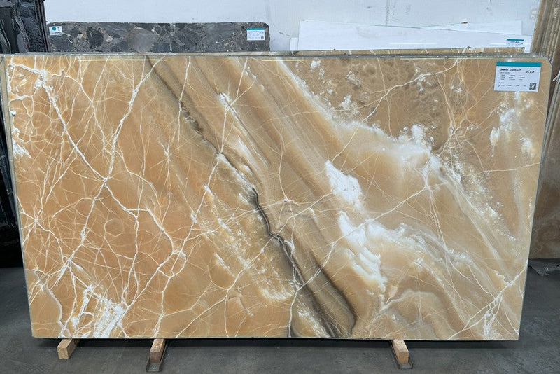 ONYX ORANGE CROSS CUT POLISHED SLAB 3/4 104 x 49