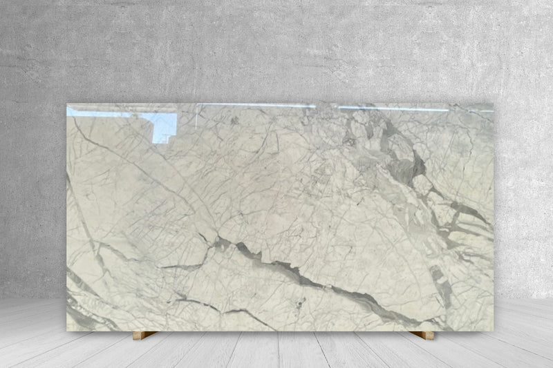 MARBLE STATUARIETTO CLASSIC POLISHED SLAB 3/4 129 x 79