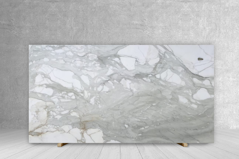 MARBLE CALACATTA HONED SLAB 3/4 133 x 75