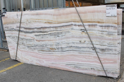 ONYX ROSA FASHION POLISHED SLAB + AVP 3/4 106 x 49