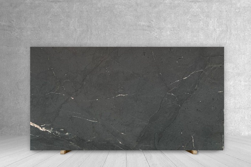 QUARZITE OBSIDIAN LEATHER SLAB 3/4 125 x 79