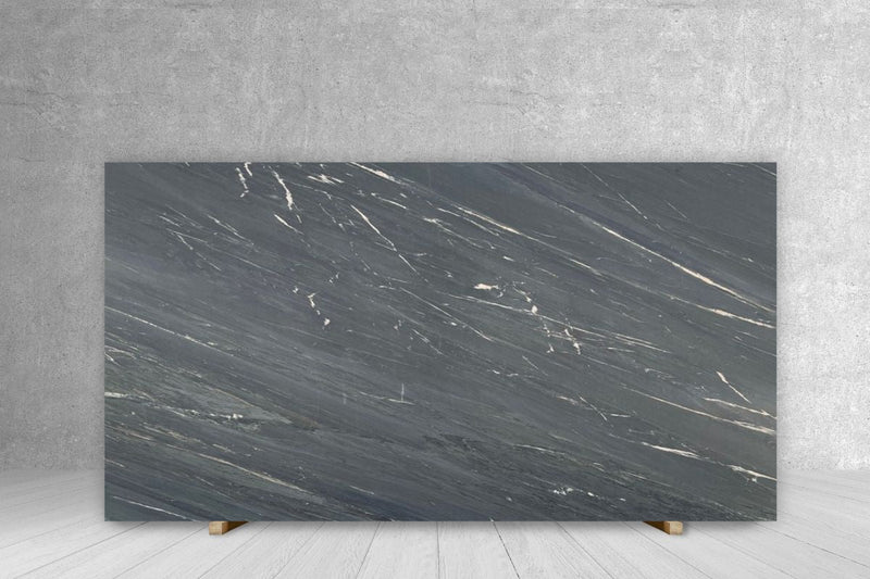 SOAPSTONE BLACK HONED SLAB 3/4 119 x 68