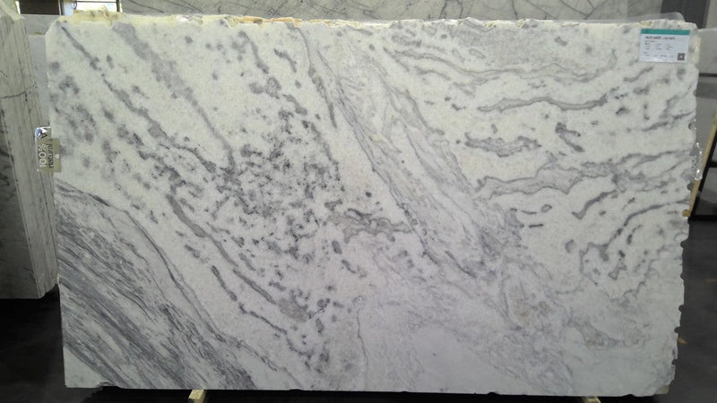 MARBLE WHITE SUPER LEATHER SLAB 3/4 105 x 63