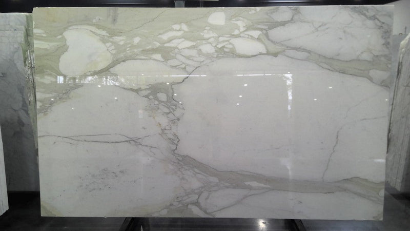 MARBLE CALACATTA PREMIUM POLISHED SLAB 3/4 118 x 70