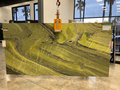 MARBLE IRISH GREEN + AVP POLISHED SLAB 3/4 117 x 58