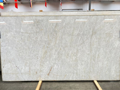 CRISTALLO TRASLUX SELECTED POLISHED SLAB 3/4 129 x 70