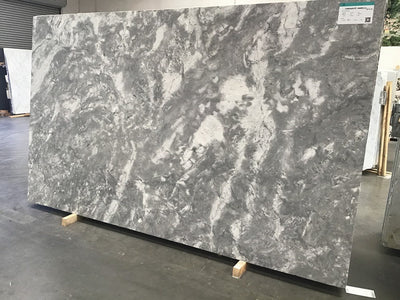 DOLOMITE SUPERWHITE ARABESCO HONED SLAB  3/4 131 x 78