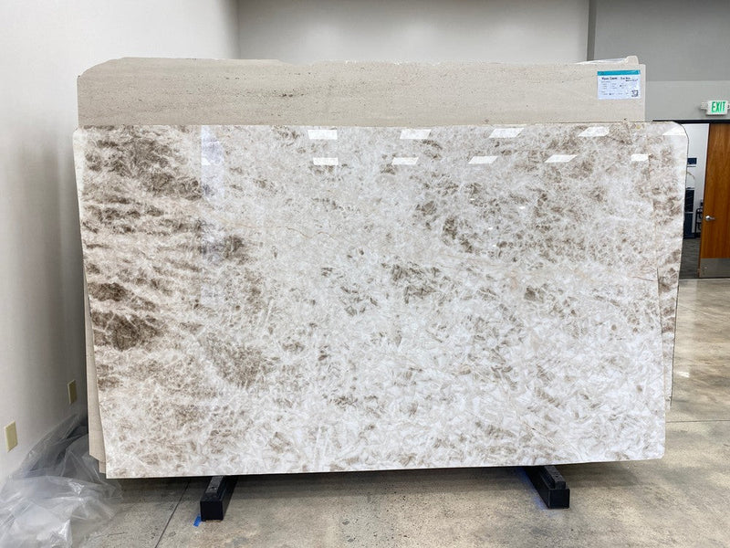 ONYX ALMOND POLISHED SLAB 3/4  108 x 64