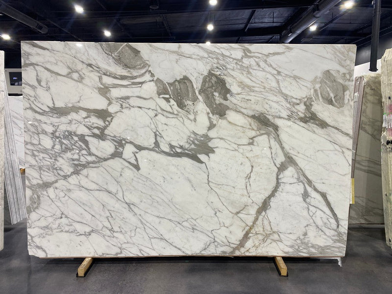 MARBLE CALACATTA VAGLI PREMIUM POLISHED SLAB 3/4 124 x 80