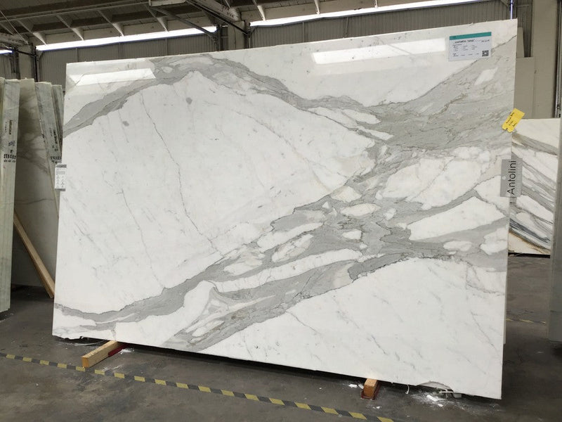 MARBLE STATUARIO OMG POLISHED SLAB 3/4 121 x 78