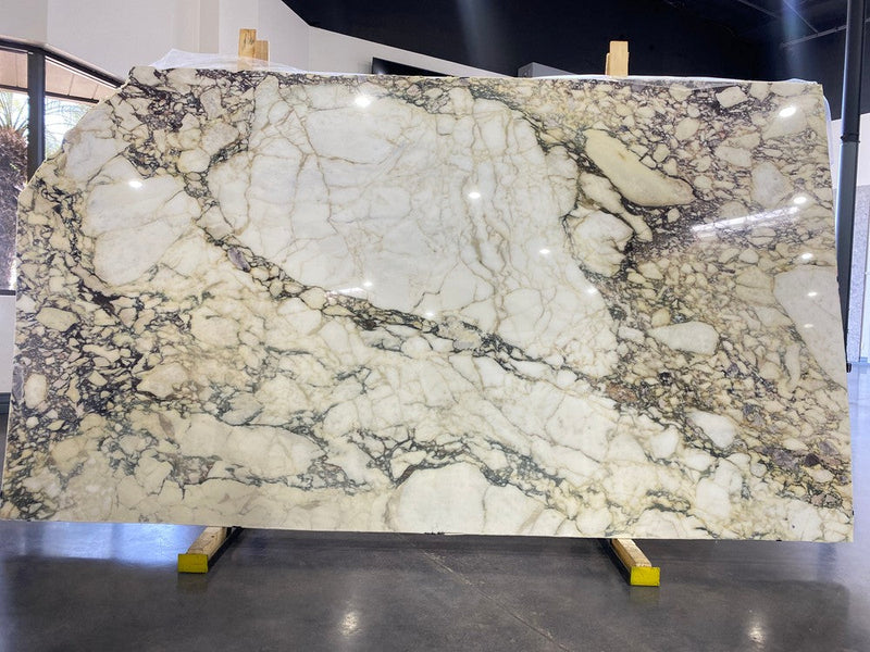 MARBLE CALACATTA VIOLA SUPREME POLISHED SLAB 3/4 124 x 70