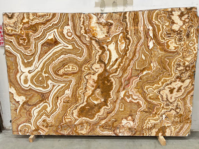 ONYX TIGER POLISHED SLAB 3/4 104 x 60