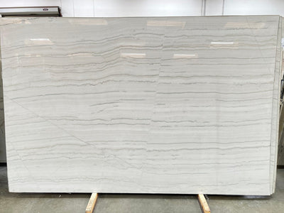 QUARTZITE CALACATTA MACAUBAS POLISHED SLAB 3/4 121 x 80