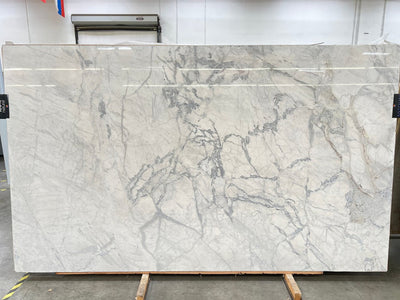 QUARZITE SILVER MATARAZZO / DOLCE VITA POLISHED SLAB 3/4 114 x 72