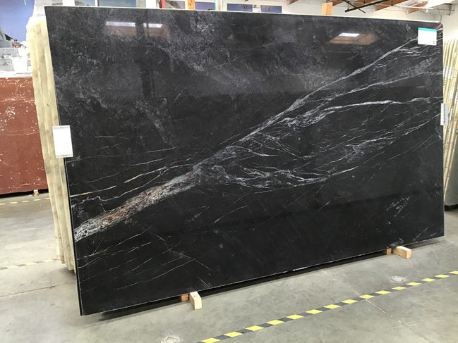 QUARZITE BLACK SPIDER POLISHED SLAB 3/4 129 x 78