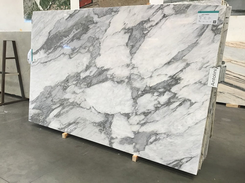 MARBLE WHITE FANTASY POLISHED SLAB 3/4 119 x 74