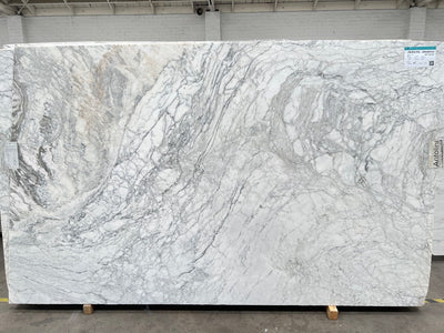 MARBLE CALACATTA FANTASTICO HONED SLAB 3/4 121 x 75