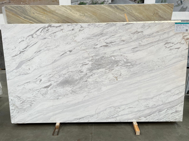 MARBLE CALACATTA MISTRAL POLISHED SLAB 3/4 113 x 63