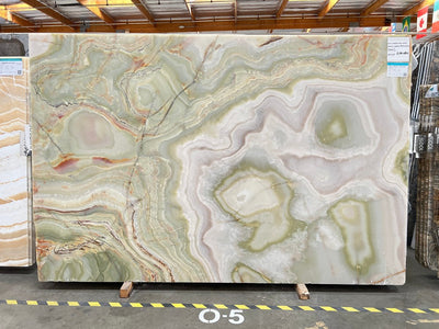 ONYX VERDE PERSIANO POLISHED SLAB + AVP 3/4 111 x 73