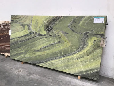 MARBLE IRISH GREEN + AVP POLISHED SLAB 3/4 117 x 58