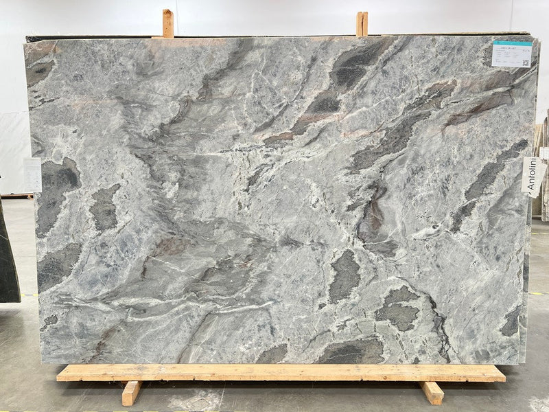 QUARZITE GREY VELVET POLISHED SLAB 3/4 111 x 73