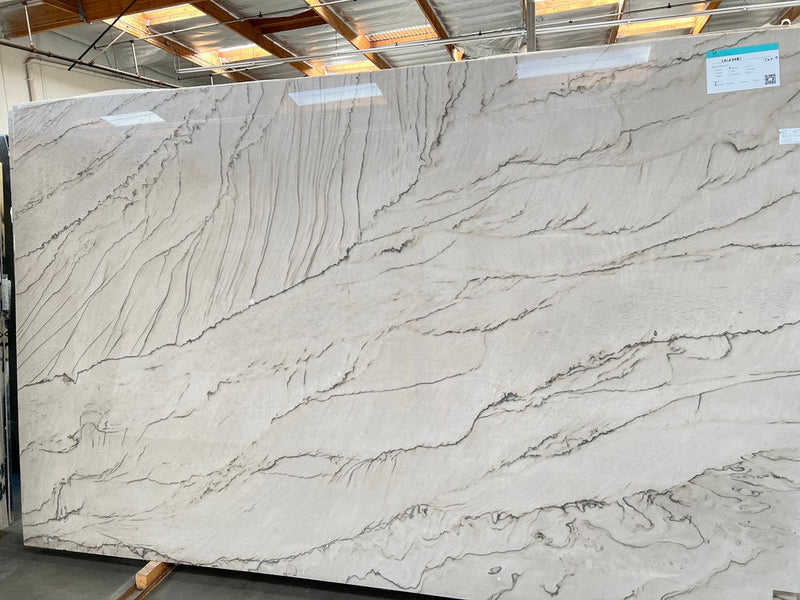 QUARZITE KALAHARI / FENICE / WHITE DUNA POLISHED SLAB 3/4 126 x 79